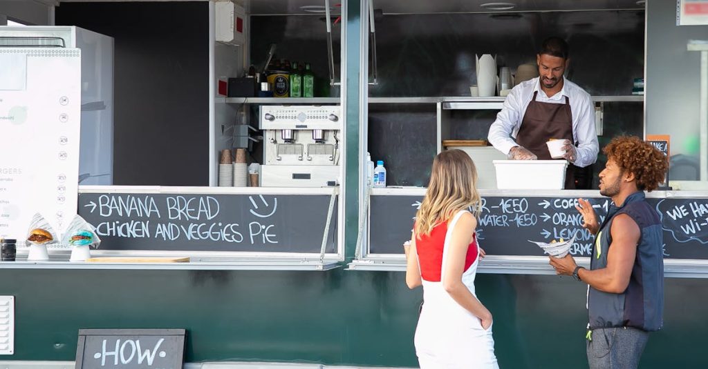 découvrez notre recette savoureuse de chicken shepherd's pie, un plat réconfortant à base de poulet tendre, légumes et purée de pommes de terre gratinée.