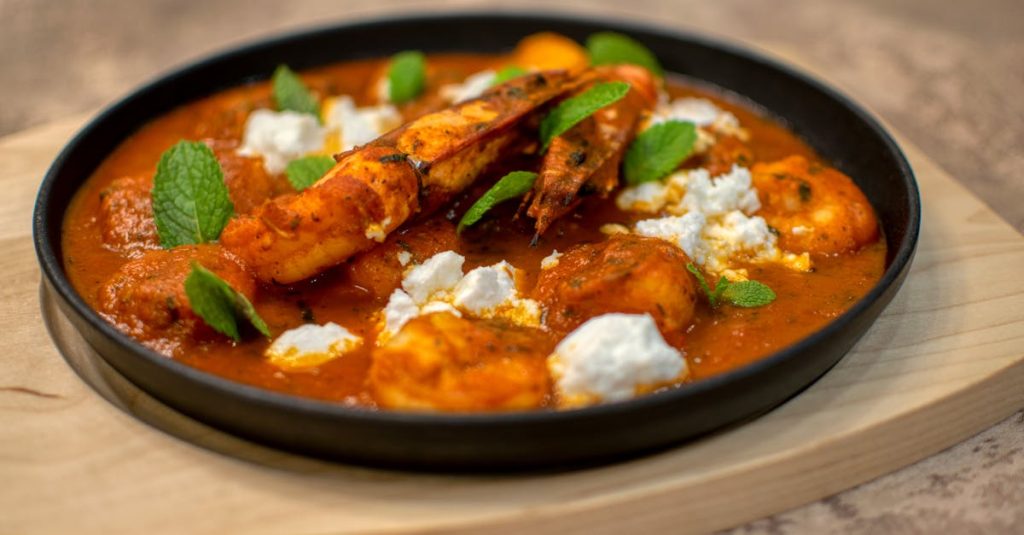 découvrez une recette savoureuse de curry de crevettes, un plat épicé et parfumé, parfait pour un repas exotique et réconfortant.
