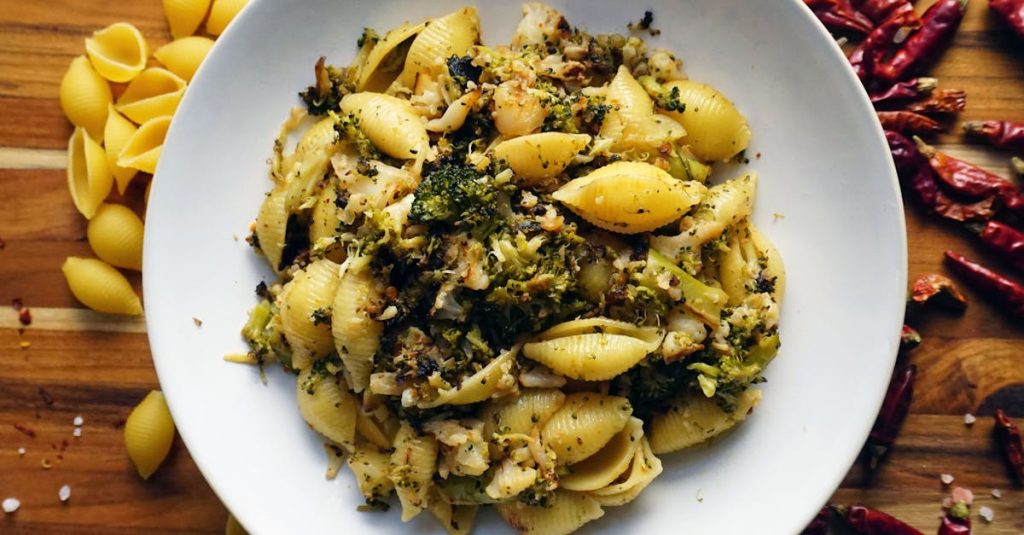 découvrez une recette de pâtes facile à réaliser, rapide et délicieuse, parfaite pour tous les repas.