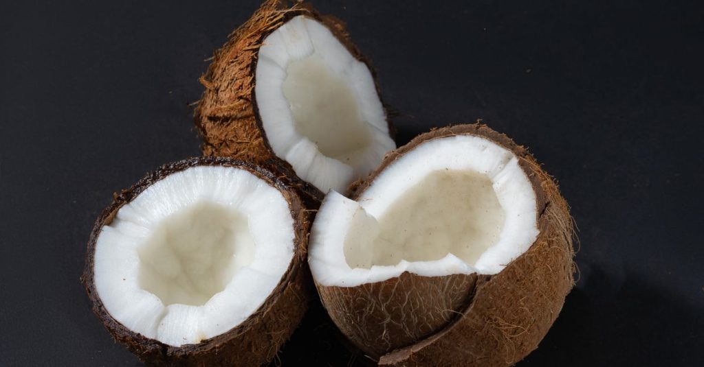 découvrez une délicieuse recette de dessert à la noix de coco, facile à préparer et parfaite pour toutes les occasions gourmandes.