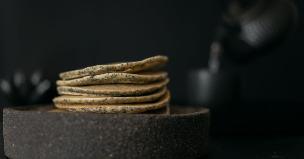découvrez notre recette facile et gourmande de pancakes à l'avoine, parfaits pour un petit-déjeuner sain et délicieux.
